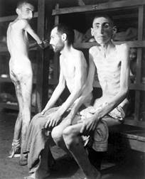 Slave_laborers_at_Buchenwald