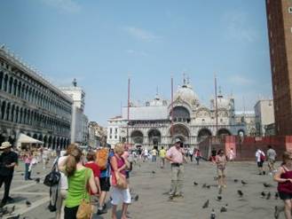 260517_140551696019952_5574015_n