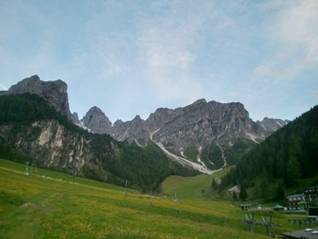 267373_140527159355739_1419666_n